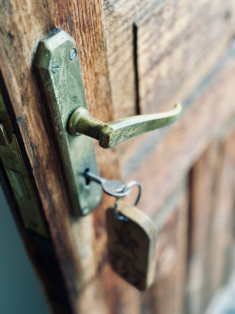 key holding image